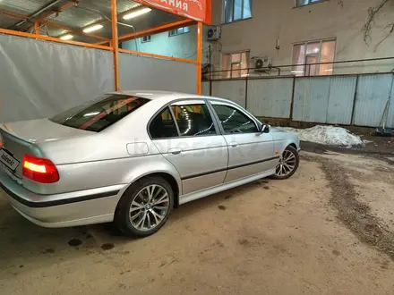 BMW 528 1999 года за 3 500 000 тг. в Алматы – фото 3