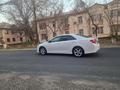 Toyota Camry 2014 года за 8 700 000 тг. в Шымкент – фото 2