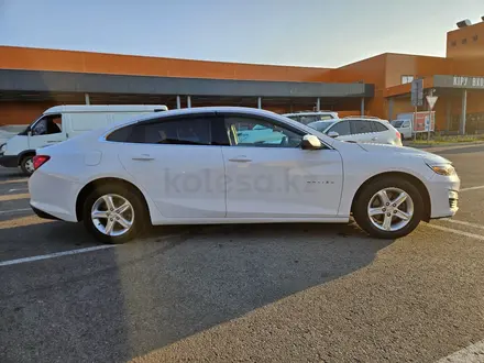 Chevrolet Malibu 2019 года за 7 500 000 тг. в Алматы – фото 7