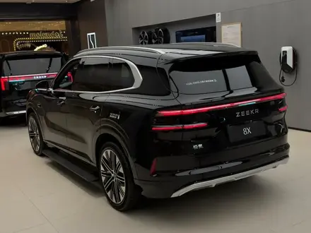 Zeekr 8x Ultra+ 2026 года за 44 320 000 тг. в Алматы – фото 3