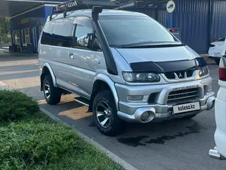 Mitsubishi Delica