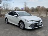 Toyota Camry 2018 года за 14 800 000 тг. в Алматы – фото 2