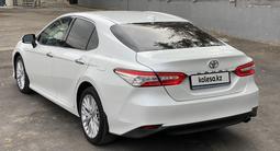 Toyota Camry 2018 года за 14 800 000 тг. в Алматы – фото 3