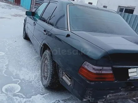 Mercedes-Benz E 300 1993 года за 1 300 000 тг. в Караганда – фото 6