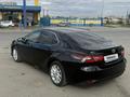 Toyota Camry 2023 года за 15 800 000 тг. в Семей – фото 5