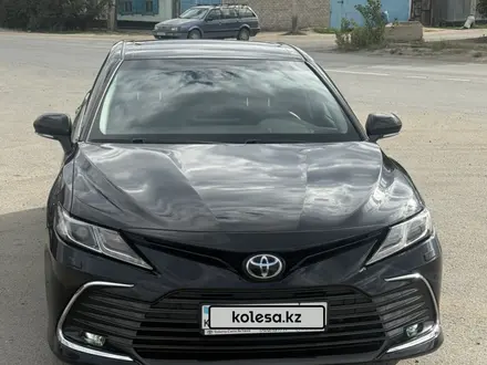 Toyota Camry 2023 года за 15 800 000 тг. в Семей – фото 6