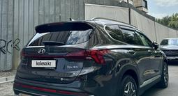 Hyundai Santa Fe 2021 года за 18 000 000 тг. в Алматы – фото 3