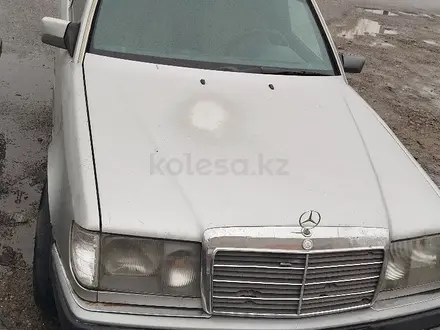 Mercedes-Benz E 200 1991 года за 1 000 000 тг. в Тараз