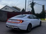 Hyundai Sonata 2023 годаүшін12 500 000 тг. в Алматы – фото 4