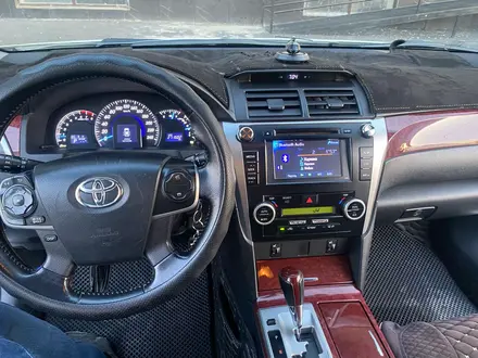 Toyota Camry 2014 года за 9 000 000 тг. в Шымкент – фото 12