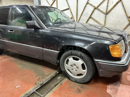 Mercedes-Benz E 300 1992 года за 1 800 000 тг. в Алматы – фото 6