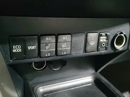 Toyota RAV4 2014 года за 7 920 000 тг. в Алматы – фото 17