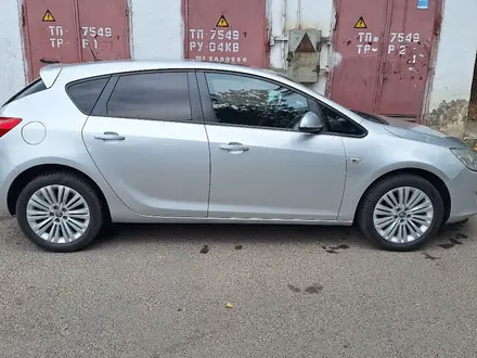 Opel Astra 2011 года за 4 200 000 тг. в Алматы – фото 13