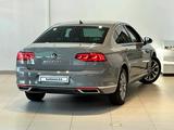 Volkswagen Passat Exclusive 1.4 TSI 2022 года за 15 090 000 тг. в Караганда – фото 5