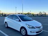 Hyundai Solaris 2015 года за 4 200 000 тг. в Актобе – фото 2
