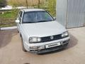 Volkswagen Golf 1993 годаfor1 000 000 тг. в Караганда