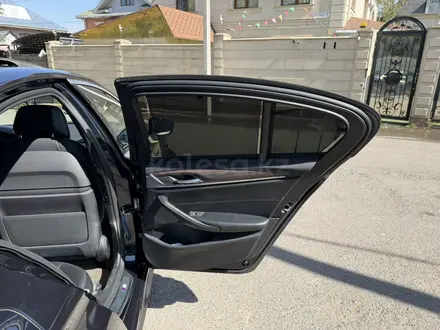 BMW 530 2017 года за 13 500 000 тг. в Алматы – фото 13