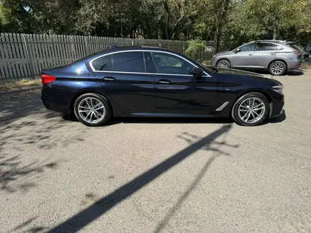 BMW 530 2017 года за 13 500 000 тг. в Алматы – фото 9