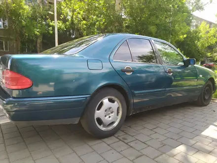 Mercedes-Benz E 230 1995 года за 1 600 000 тг. в Караганда – фото 8