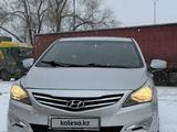 Hyundai Solaris 2015 года за 3 600 000 тг. в Уральск – фото 4