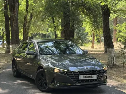 Hyundai Elantra 2022 года за 9 200 000 тг. в Тараз