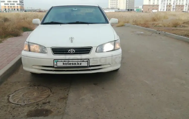 Toyota Camry 2001 года за 2 750 000 тг. в Астана