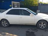 Toyota Camry 2001 года за 2 750 000 тг. в Астана – фото 2