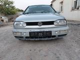 Volkswagen Golf 1998 годаүшін1 200 000 тг. в Жанаозен