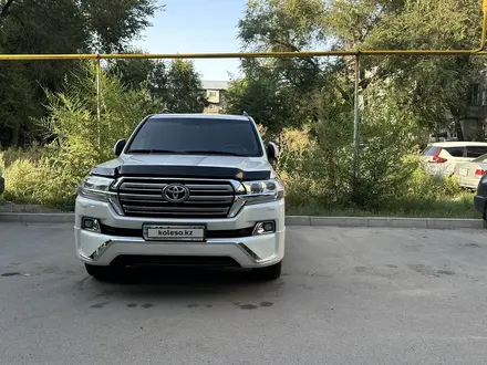 Toyota Land Cruiser 2017 года за 33 000 000 тг. в Алматы – фото 3