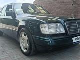 Mercedes-Benz E 220 1995 года за 3 300 000 тг. в Алматы – фото 4