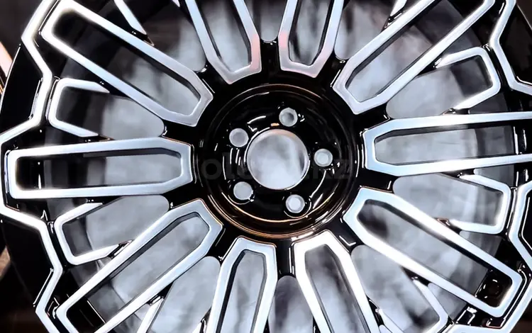 Диски для Rolls-Royce Cullinan за 1 800 000 тг. в Астана