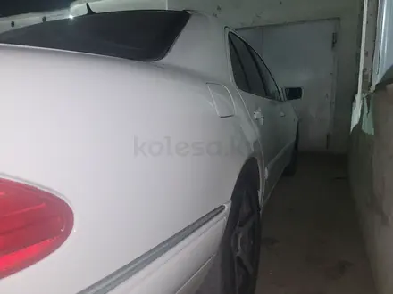 Mercedes-Benz E 230 1995 года за 1 200 000 тг. в Актау – фото 4