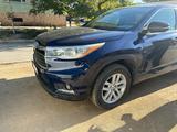 Toyota Highlander 2014 года за 10 000 000 тг. в Актау