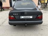 Mercedes-Benz E 260 1988 года за 1 300 000 тг. в Шымкент – фото 2