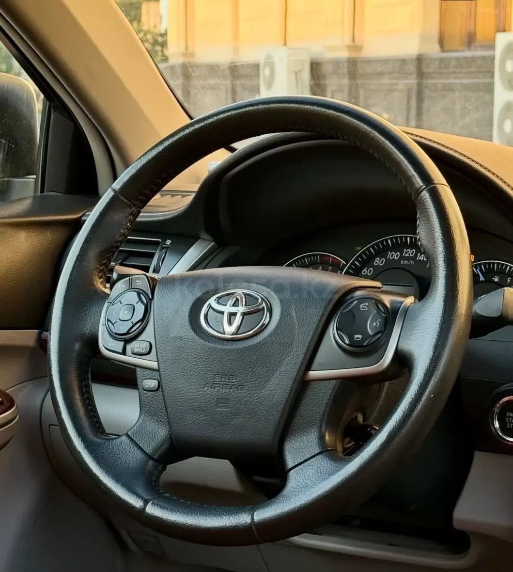Toyota Camry, 2012
