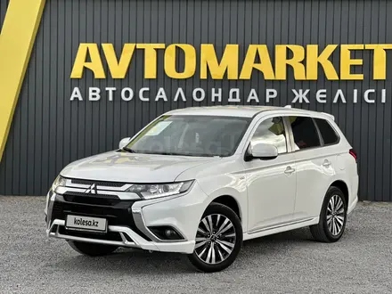 Mitsubishi Outlander 2022 года за 10 000 000 тг. в Актобе