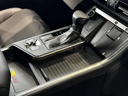 Lexus GX 550 Luxury+ 2025 года за 69 290 000 тг. в Алматы – фото 24