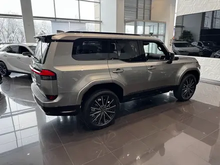 Lexus GX 550 Luxury+ 2025 года за 69 290 000 тг. в Алматы – фото 16