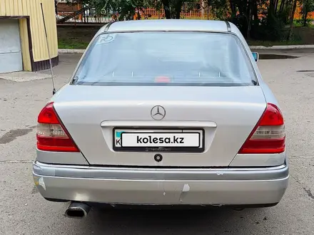 Mercedes-Benz C 230 1997 года за 2 200 000 тг. в Астана – фото 5