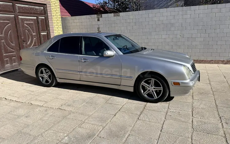 Mercedes-Benz E 320 2002 годаfor4 500 000 тг. в Жанаозен