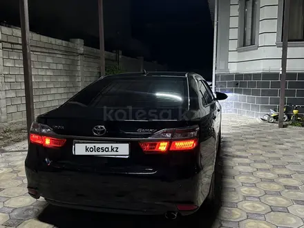 Toyota Camry 2015 года за 10 000 000 тг. в Тараз – фото 2