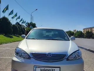 Toyota Camry, 2005