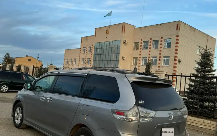 Toyota Sienna 2013 года за 8 000 000 тг. в Актобе