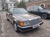 Mercedes-Benz E 230 1991 года за 2 300 000 тг. в Шымкент – фото 2