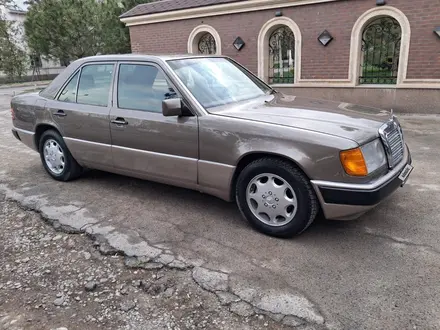 Mercedes-Benz E 230 1991 года за 2 300 000 тг. в Шымкент – фото 7