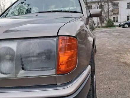 Mercedes-Benz E 230 1991 года за 2 300 000 тг. в Шымкент – фото 9