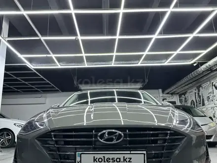 Hyundai Sonata 2020 года за 9 200 000 тг. в Алматы – фото 8