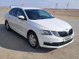 Skoda Octavia 2018 года за 3 400 000 тг. в Атырау – фото 2