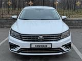 Volkswagen Passat 2017 годаүшін8 500 000 тг. в Алматы