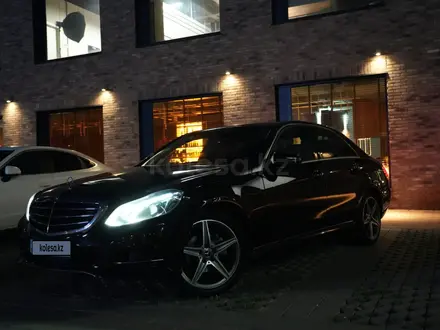 Mercedes-Benz E 200 2014 года за 10 800 000 тг. в Алматы – фото 17